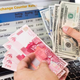 Illustration for article titled Kebijakan Trump Membuat Rupiah Menguat Hingga di Bawah 14 Ribu Per Dolar Amerika Serikat